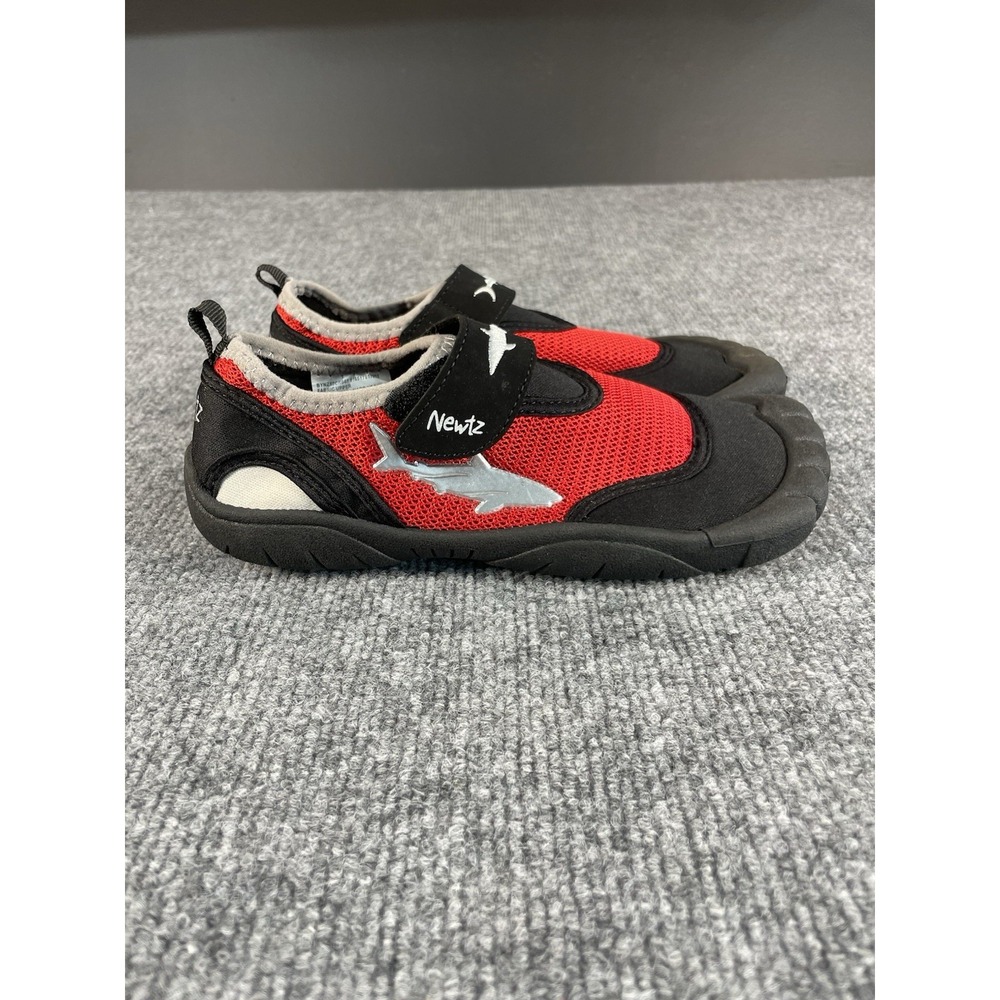 Newtz Kids Swim Shoes Size 2/3 Water Shoes Black And Red